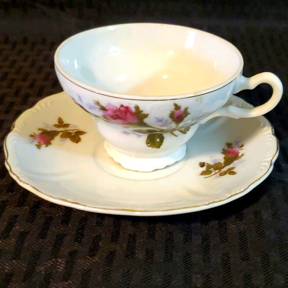 1950s Vintage Mid Century Rose Coffee Cup/Saucer.